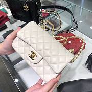 Chanel lampskin white leather 20cm bag in gold/ silver - 5