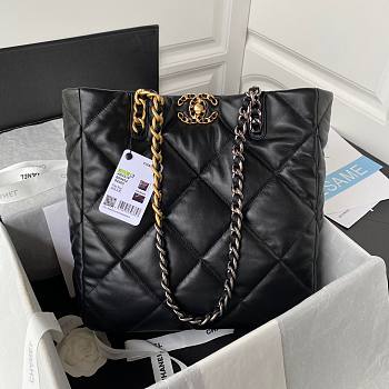 Chanel 22B tote 19 black lampskin bag