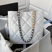 Chanel 22B tote 19 white lampskin bag - 5