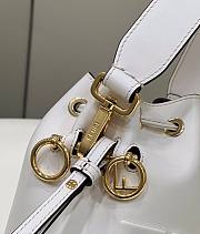 Fendi MON TRESOR white bag - 2