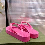 Gucci pink slippers - 2