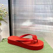 Gucci orange slippers - 2