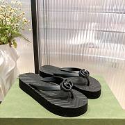 Gucci black GG slippers - 6