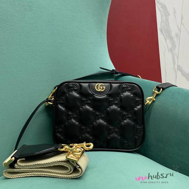 Gucci Matelassé black leather shoulder bag - 1