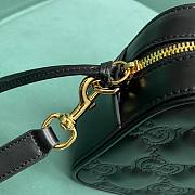 Gucci Matelassé black leather shoulder bag - 4