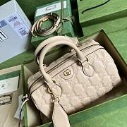 Gucci GG Matelassé leather medium duffle beige bag - 3