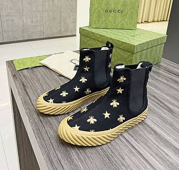 Gucci black bee boot