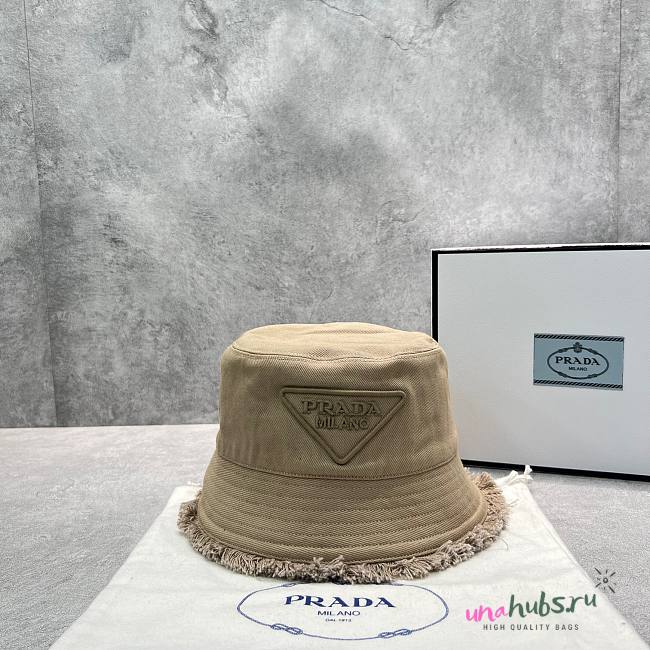 Prada beige bucket hat - 1