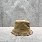 Prada beige bucket hat - 2