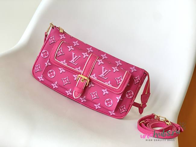 Louis Vuitton Maxi Multi Pochette Accessoires Pink Bag - 1