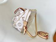 Louis Vuitton Maxi Multi Pochette Accessoires White Bag - 5