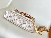 Louis Vuitton Maxi Multi Pochette Accessoires White Bag - 4