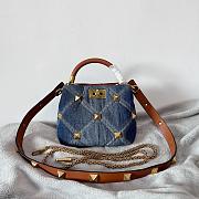 Valentino Garavani Stud handle denim bag - 1