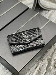 YSL UPTOWN chain wallet in crocodile bag - 3