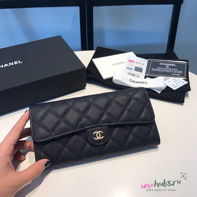 Chanel black caviar wallet - 1