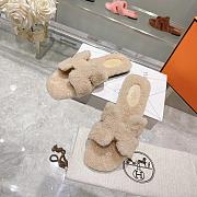 Hermes beige slippers  - 2