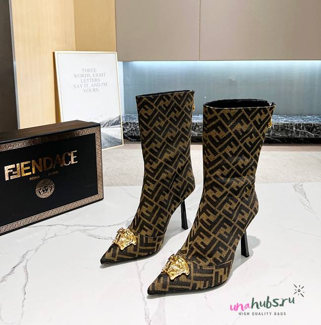 Fendi canvas boots - 1