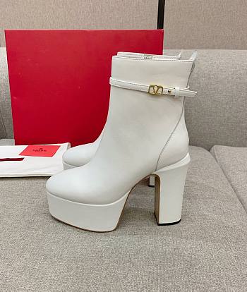 Valentino white boots