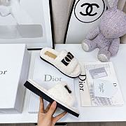 Dior white fur slippers - 4