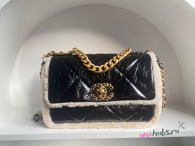 Chanel 19 shearling lampskin black flap bag ( Available in short time) - 1