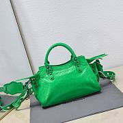 Balenciaga hot green cagole XS handle bag - 3