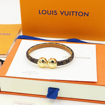 Louis Vuitton gold bracelet 03