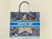 Dior Book Tote Star Embroided Blue 41cm - 1