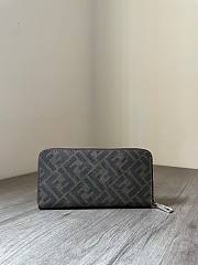 Fendi long wallet - 3