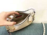 VALENTINO GARAVANI Rockstud white shoulder bag - 3