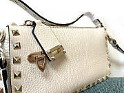 VALENTINO GARAVANI Rockstud white shoulder bag - 5