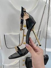 Tom Ford Padlock Chain Black patent heels - 3