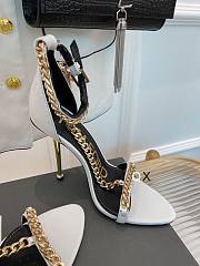 Tom Ford Padlock Chain White patent heels  - 3