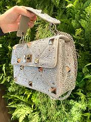 VALENTINO GARAVANI Crystal-embellished Roman stud white shoulder bag - 2