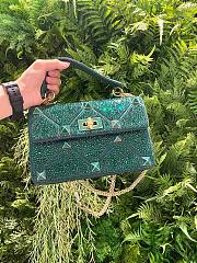 VALENTINO GARAVANI Crystal-embellished Roman stud green shoulder bag - 1