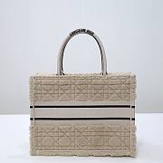 Dior Book Tote Beige Cannage Shearling 36cm - 4