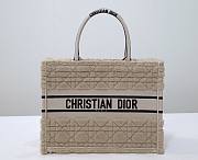 Dior Book Tote Beige Cannage Shearling 36cm - 1