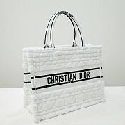 Dior Book Tote White Cannage Shearling 36cm - 6