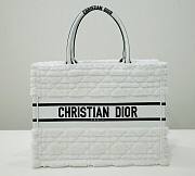 Dior Book Tote White Cannage Shearling 36cm - 1