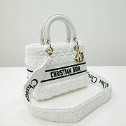 Dior medium Lady D-Lite White Shearling Bag - 2