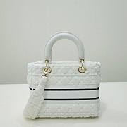 Dior medium Lady D-Lite White Shearling Bag - 3