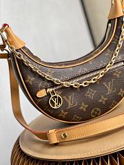 Louis Vuitton monogram loop bag - 2