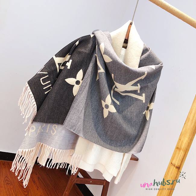 Louis Vuitton scarf 10 - 1