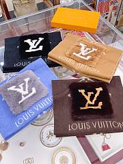 Louis Vuitton scarf ( 4 colors) - 6