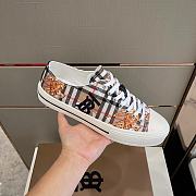 Burberry men shoes 03 - 4