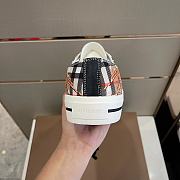 Burberry men shoes 03 - 3