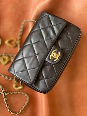 Chanel heart chain black lambskin bag - 3