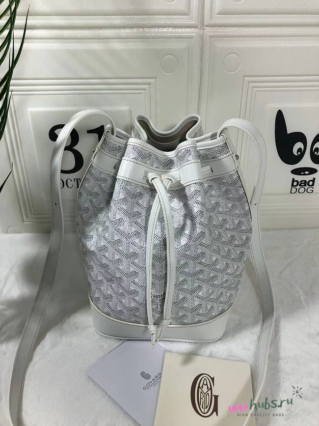 Goyard bucket white leather bag - 1