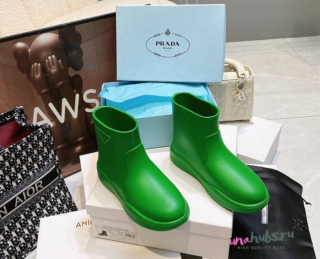 Prada rubber green boots - 1