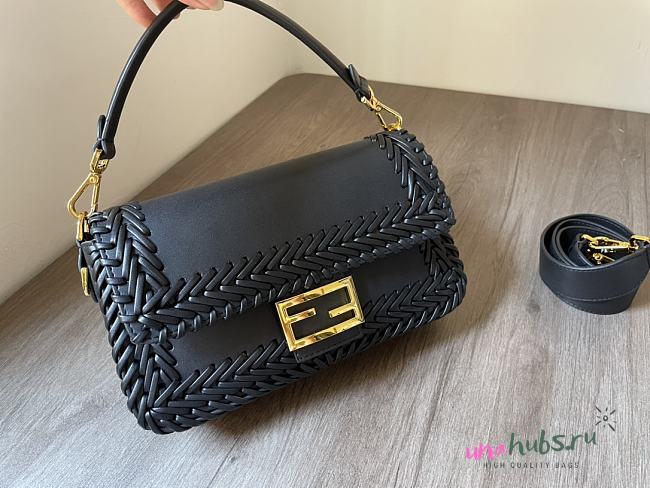 Fendi Baguette black woven leather bag 29cm - 1