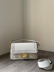 Fendi Baguette white woven leather bag 29cm - 5